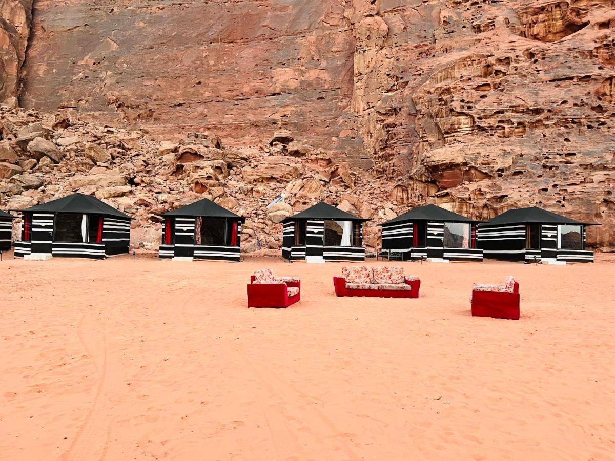 Red Planet Adventure Camp ワディ ・ラム エクステリア 写真
